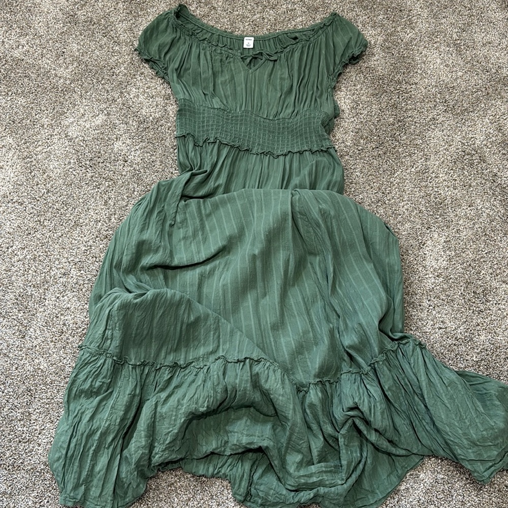 Old Navy layered green midi dress